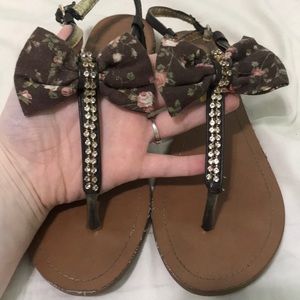 Adorable Bow Sandals